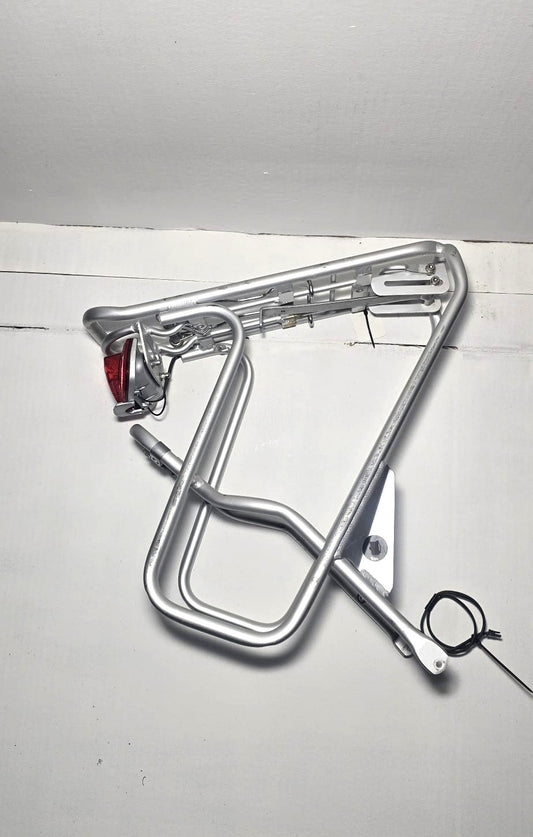 Bagagedrager met achterlicht | Sparta ion Comfort DLX