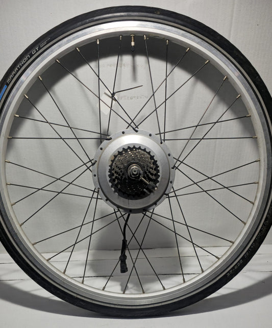 Achterwiel met motor | Batavus Padova Easy | 7 versnellingen | 28 inch | (SN m108245002)