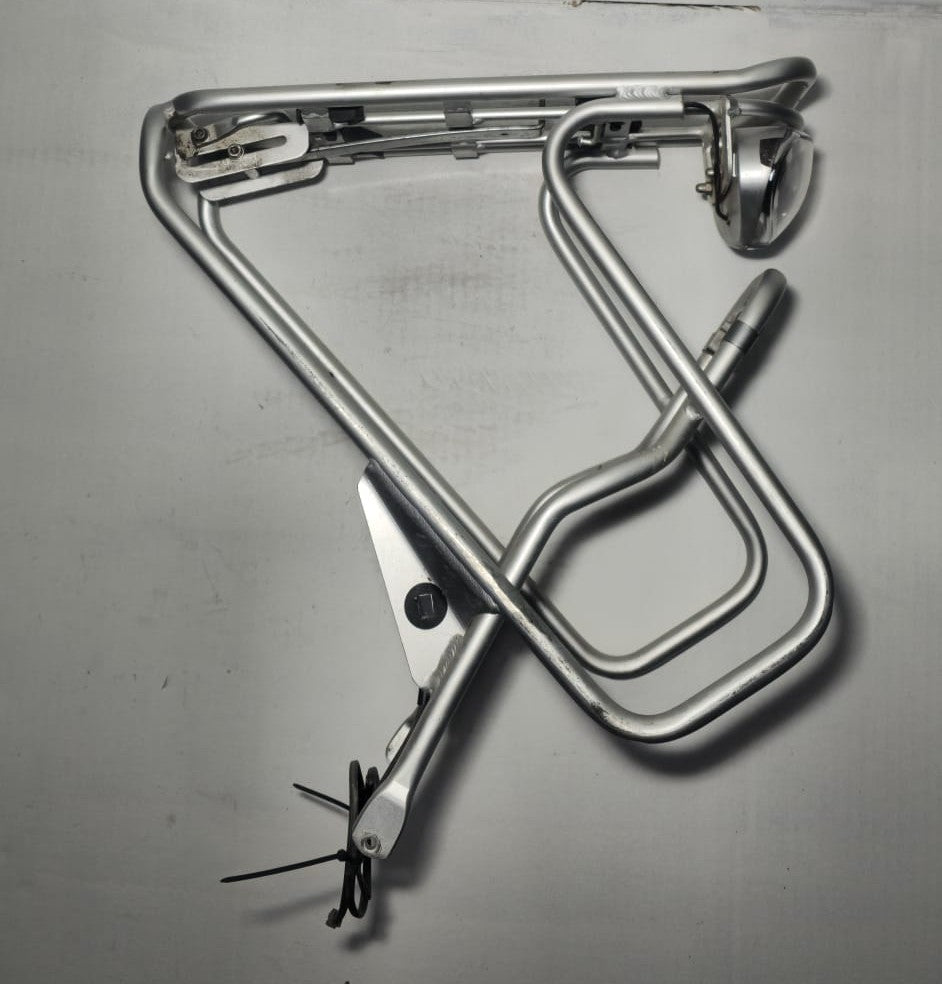 Bagagedrager met achterlicht | Sparta ion GL