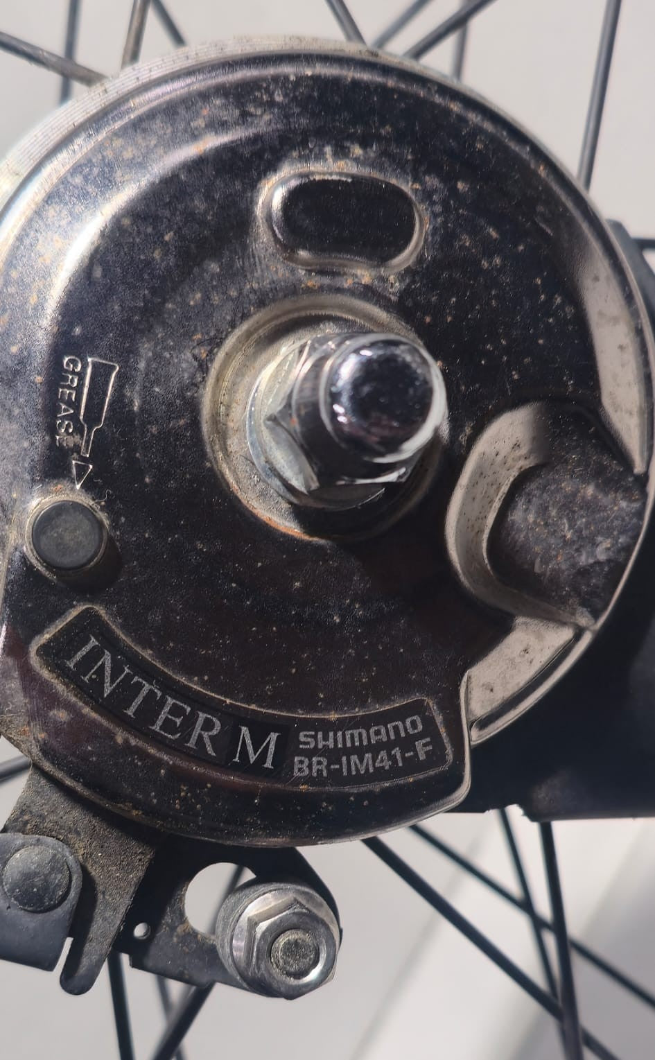 Voorwiel 28 inch met naafdynamo | Shimano | DH-2R30-E-H  | BR-IM41-F